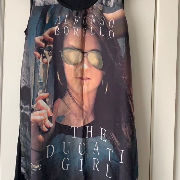 Top - Picture 2 of 3